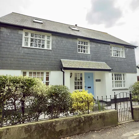 Holiday home Trenaton *